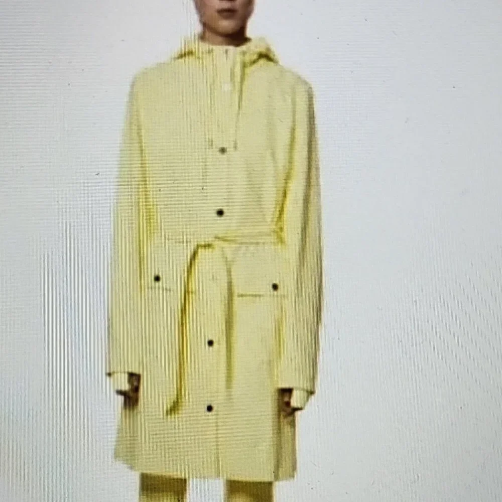 RAINS - Curve W Jacket Color (yellow) Size: Medium NWT - Picture 1 of 12